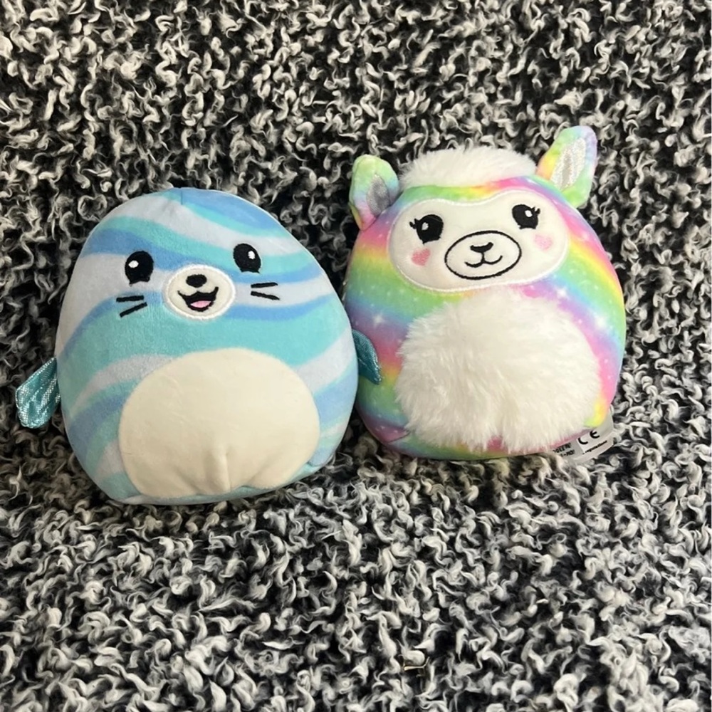 Squishmallow Duo - Scented Rainbow Llama and Seal